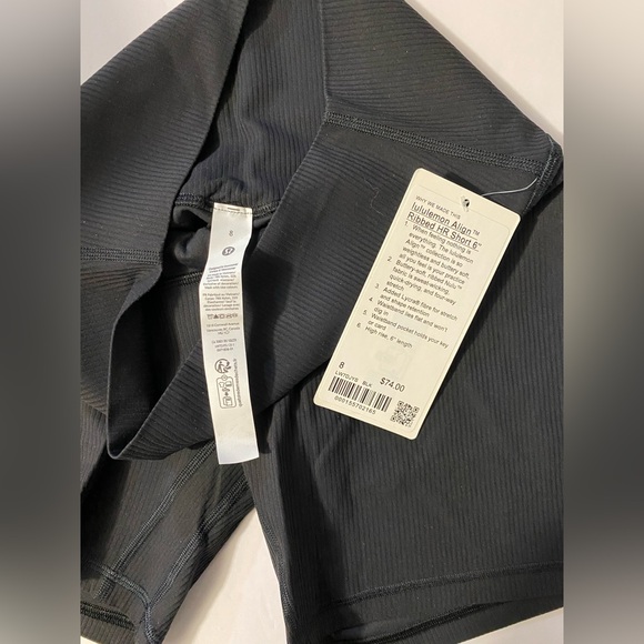 Lululemon Align Ribbed High Rise short 6” Black NWT size 8 - Picture 16 of 16